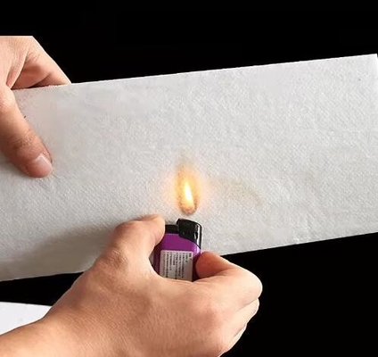 0.3-15 mm Dikte Aluminium silicaatvezelpapier 1260 Thermisch isolatieve keramische vezelpapier