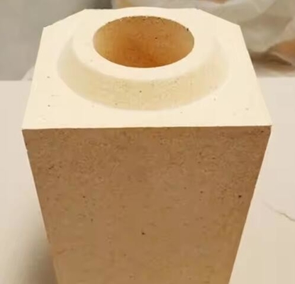 Laag kruipend hoog aluminium Runner Bricks Furnace Refractory Runner Steel Brick voor herverhitting