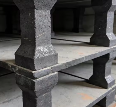 Aangepast formaat Sic-plaat Siliciumcarbide-keramiek Vuurvaste haardplaten Nitride-gebonden siliciumcarbide Ovenplanken
