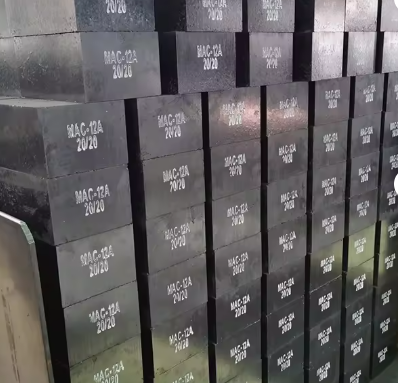 Rongsheng vuurvaste magnesia koolstofsteen hoge temperatuur 1800°C magnesium koolstofstenen voor Eaf en converter